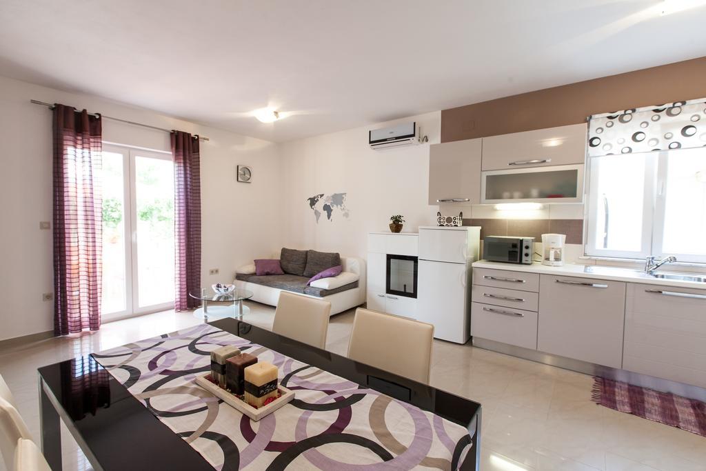 The Golden Island Apartments 크르크 외부 사진