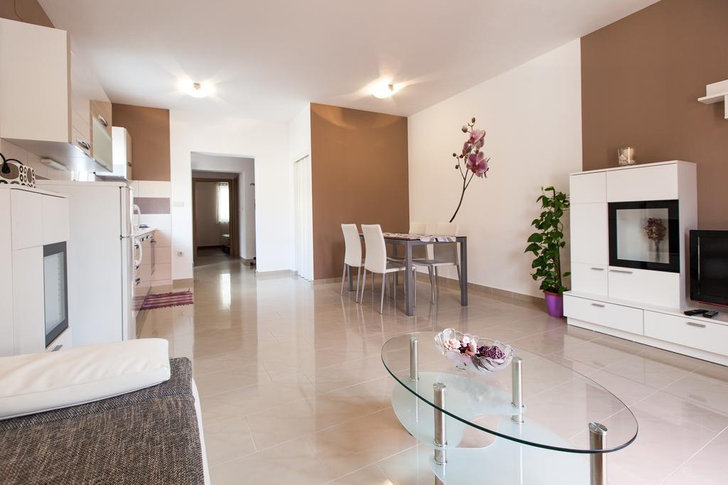 The Golden Island Apartments 크르크 외부 사진